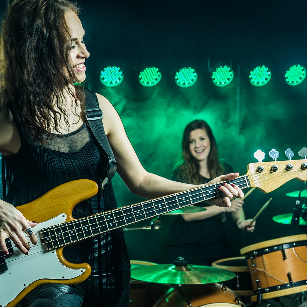 De maandelijkse borrel komt er aan!